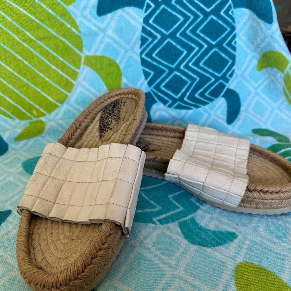 Free People Island Time Espadrille In White Slip-On Sandals  Size 39